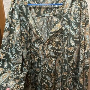 ADORA Paisley Print Top in Green and Tan